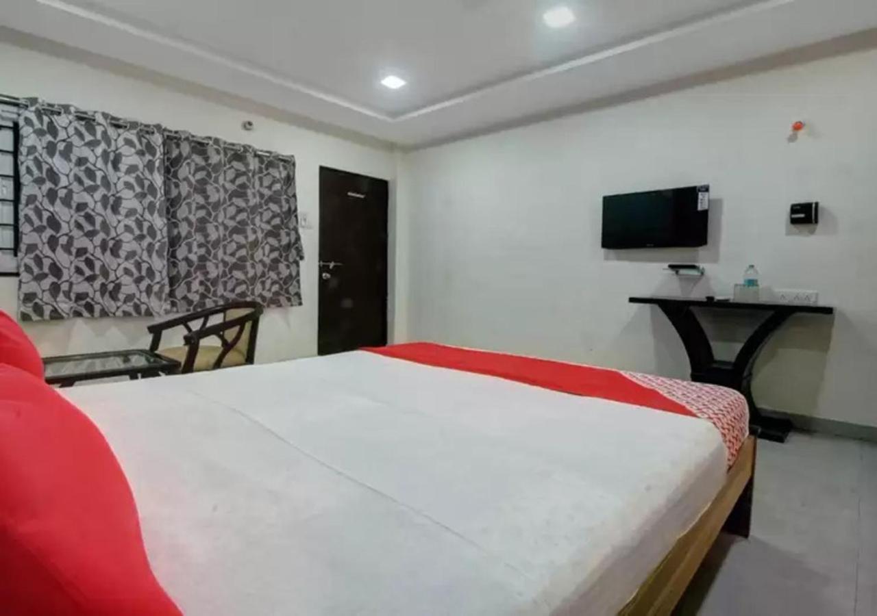 Hotel Santoshi Hometel Raichur Экстерьер фото