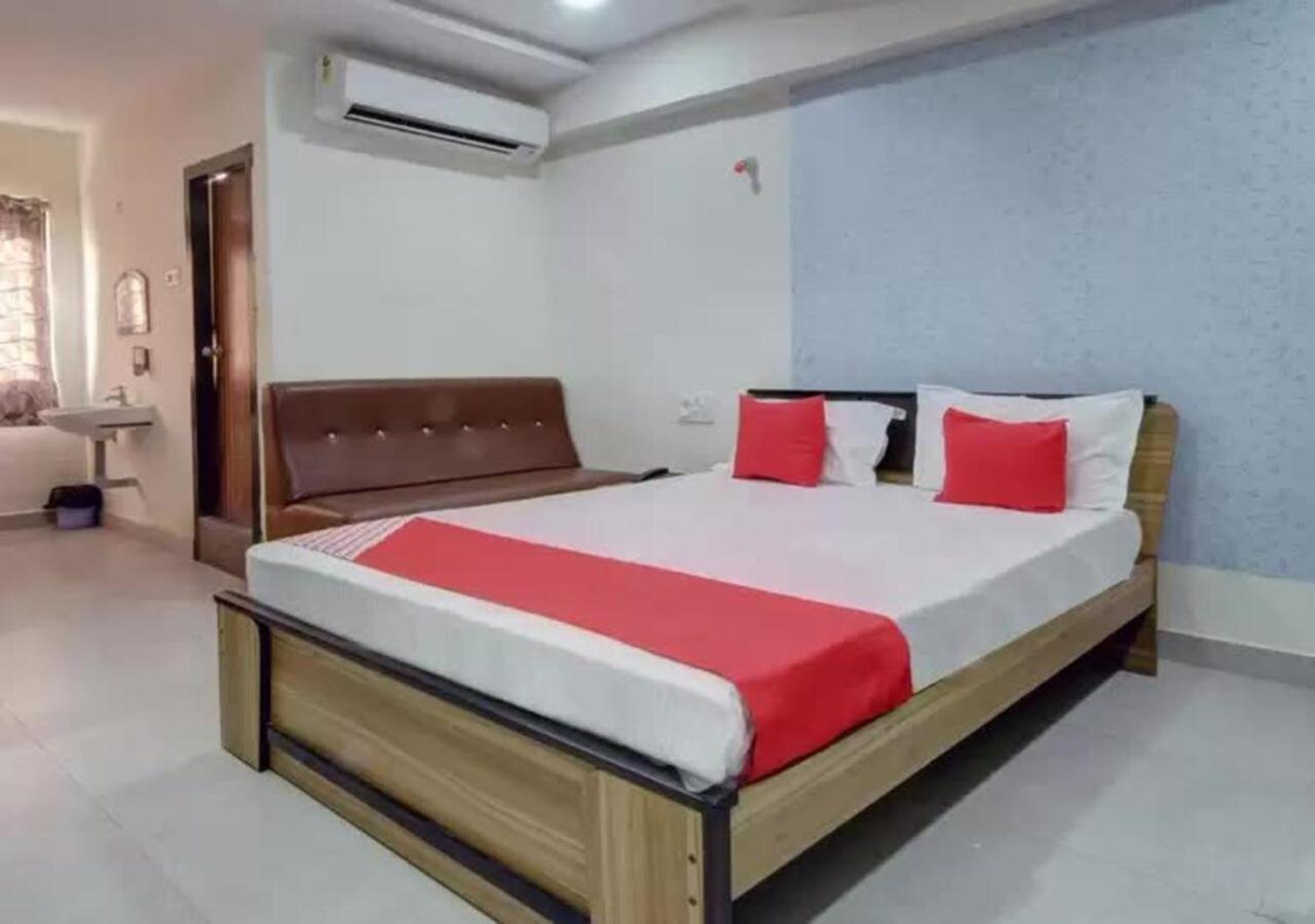 Hotel Santoshi Hometel Raichur Экстерьер фото