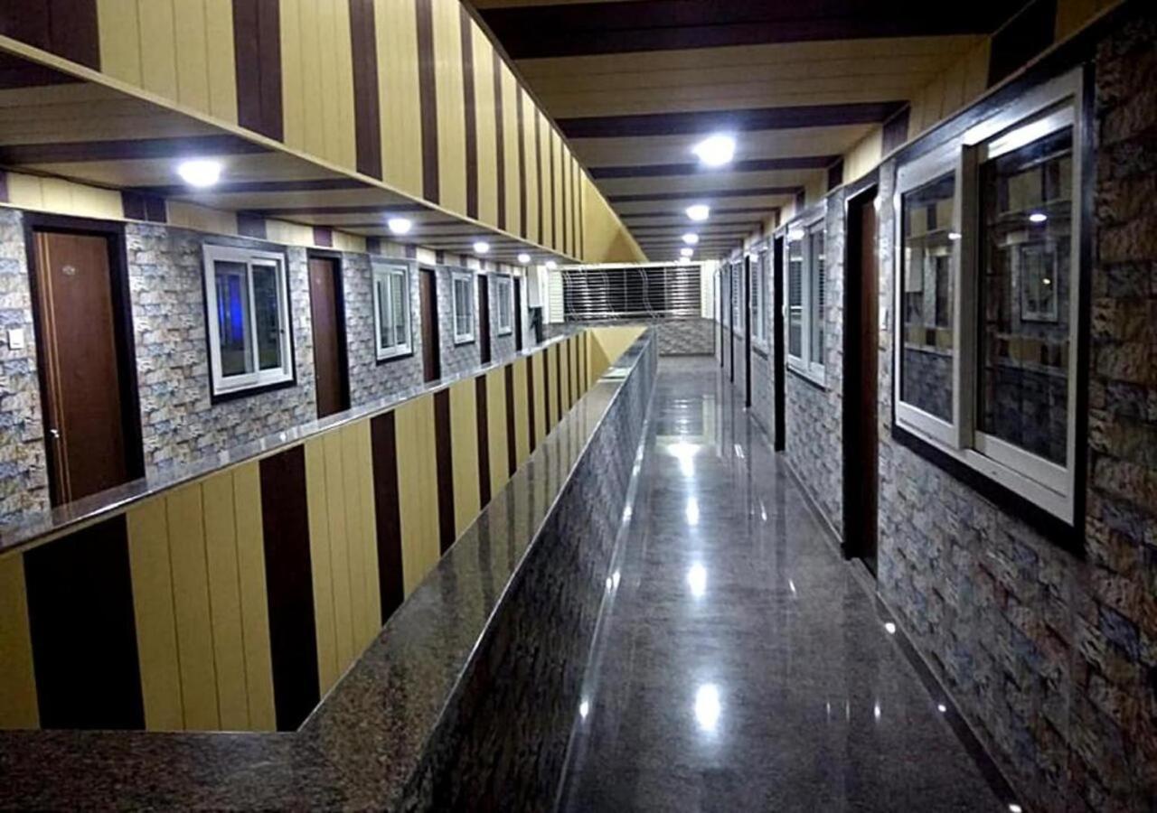 Hotel Santoshi Hometel Raichur Экстерьер фото