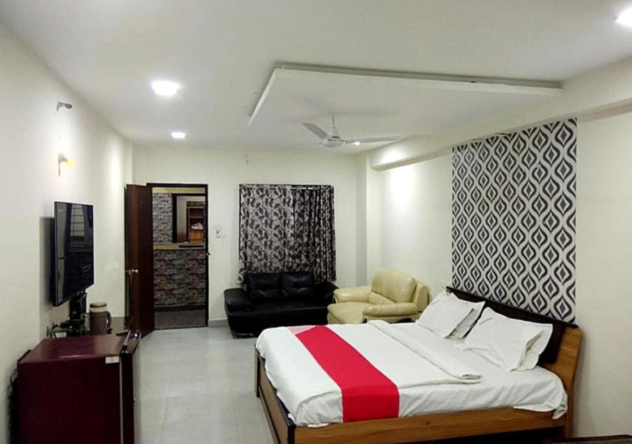 Hotel Santoshi Hometel Raichur Экстерьер фото